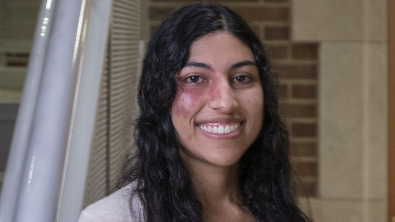 Headshot of Dr. Camila Alviar